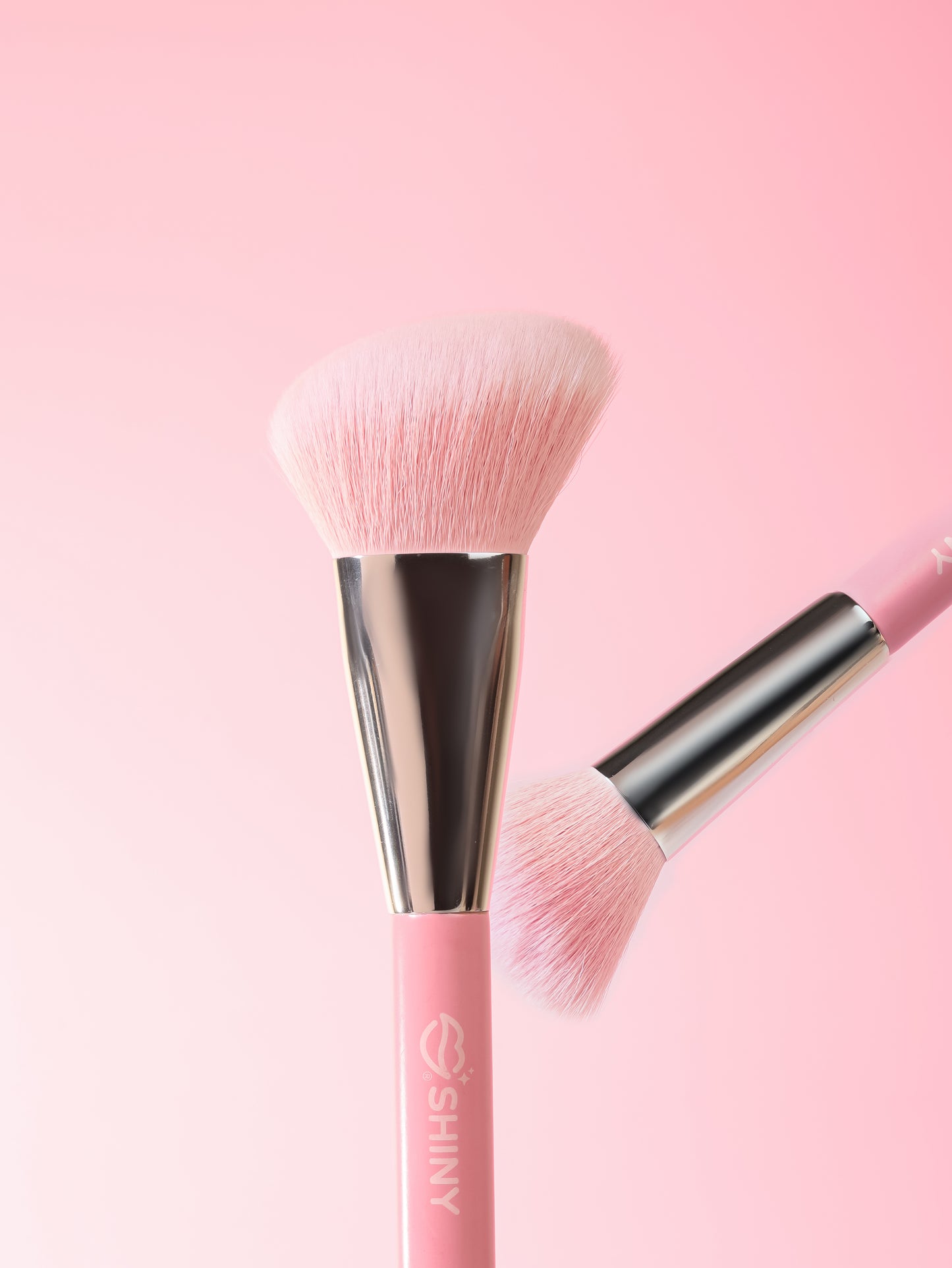Shiny dual brush